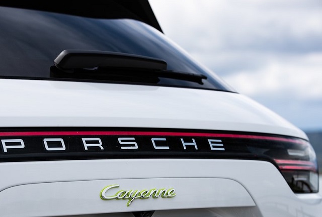 Гибридній SUV: Porsche Cayenne E-Hybrid 2019